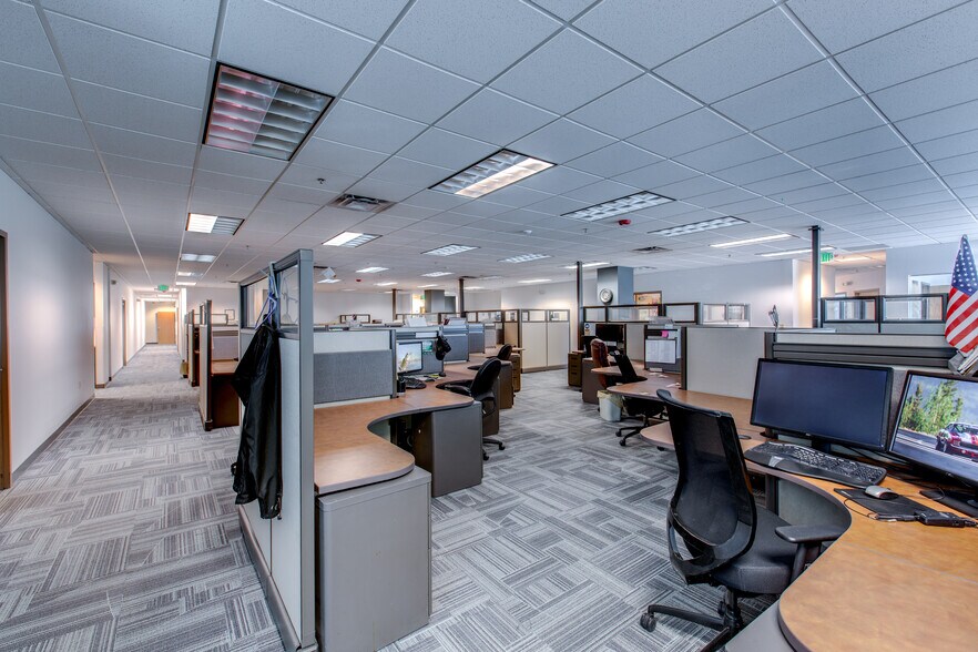 More Photos Of 5630 Ward Rd, Arvada Flex For Sale