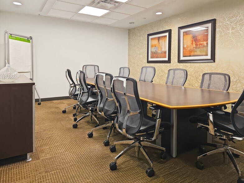 More Photos Of 600 Third Ave, New York Coworking Space