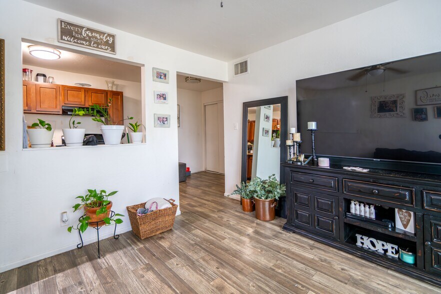 More Photos Of , Phoenix Multifamily For Sale
