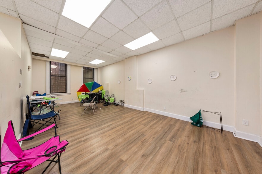 More Photos Of 370 E 149th St, Bronx Office For Lease