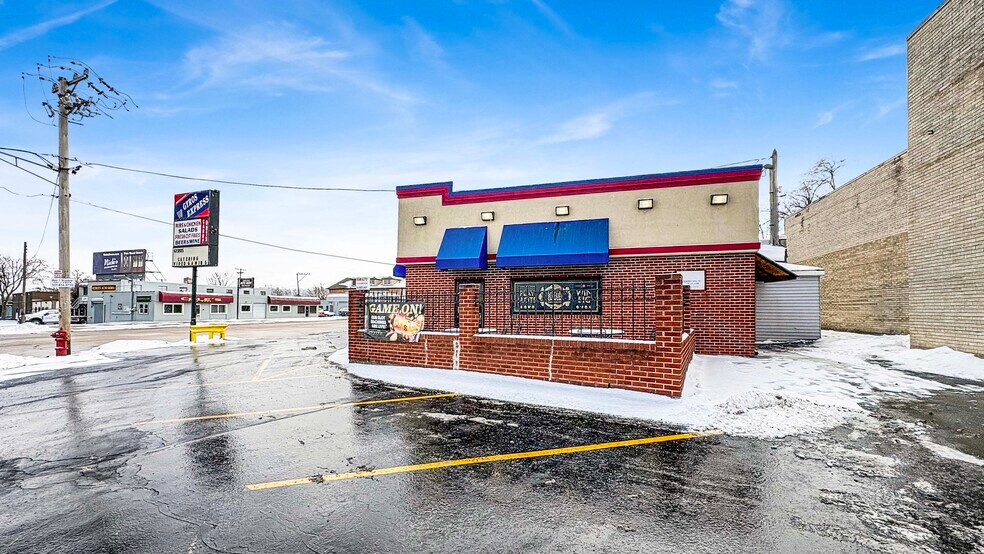 More Photos Of 750 N Addison Rd, Villa Park Restaurant For Sale