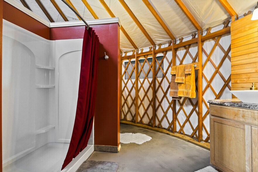 More Photos Of 563 Yale Farm Rd, Romulus Hospitality For Sale