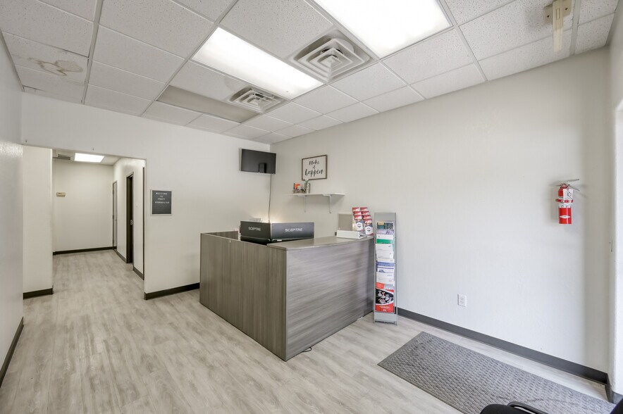 More Photos Of 508 Bryant Rd, Conroe Manufacturing For Sale