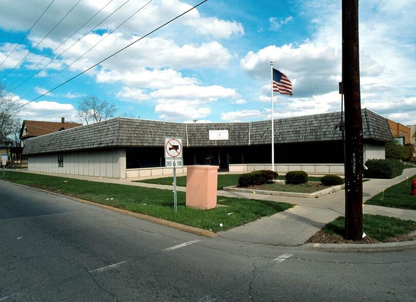 More Photos Of 323 W Galena Blvd, Aurora Office For Sale