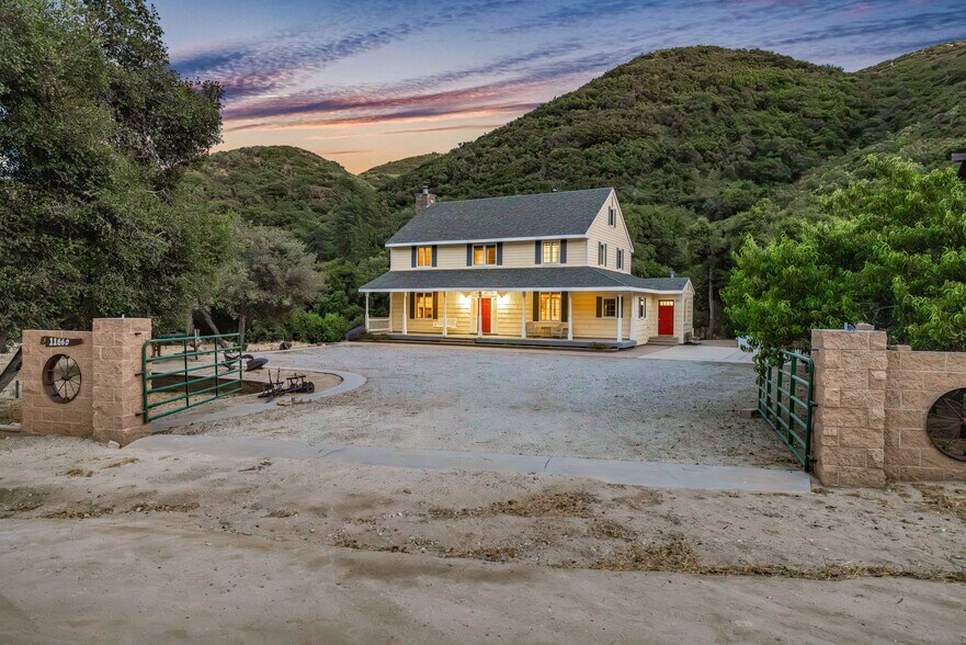 More Photos Of 11660 Lonesome Valley Rd, Leona Valley Specialty For Sale