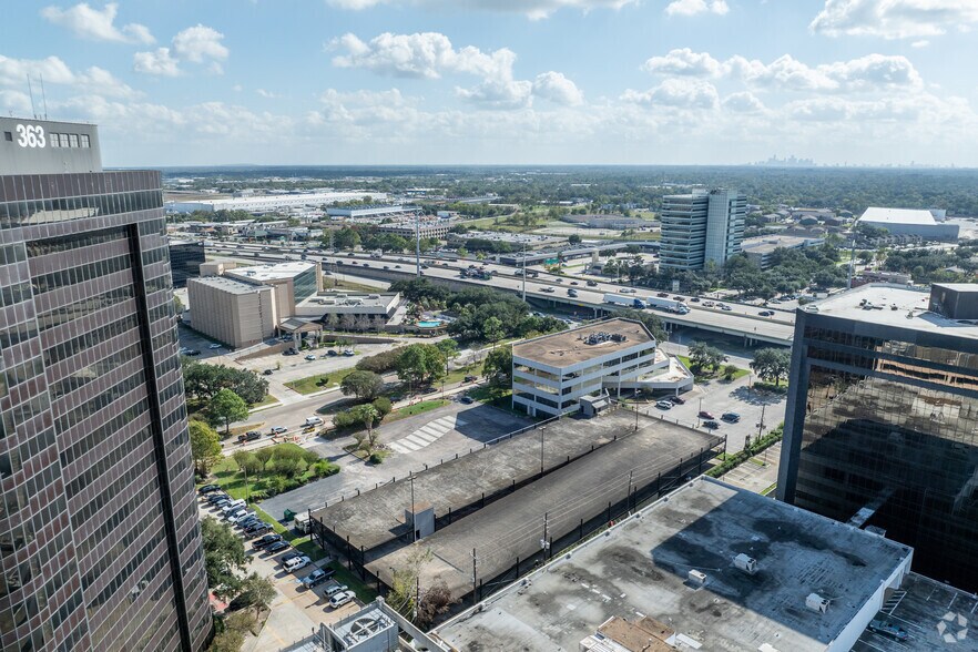 More Photos Of 397 N Sam Houston Pky E, Houston Office For Sale