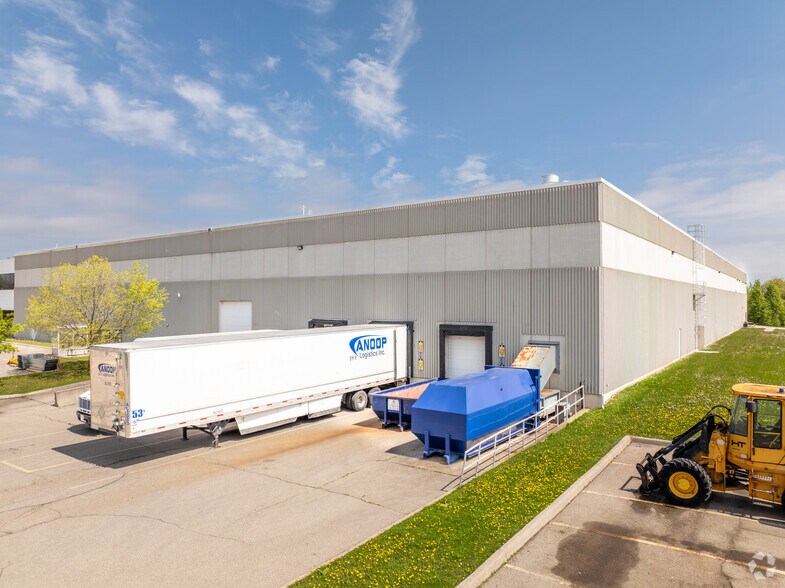 More Photos Of 3450 Harvester Rd, Burlington Light Manufacturing For Lease