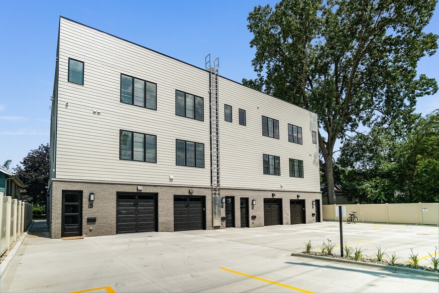 More Photos Of 244 Vester St, Ferndale Apartments For Sale