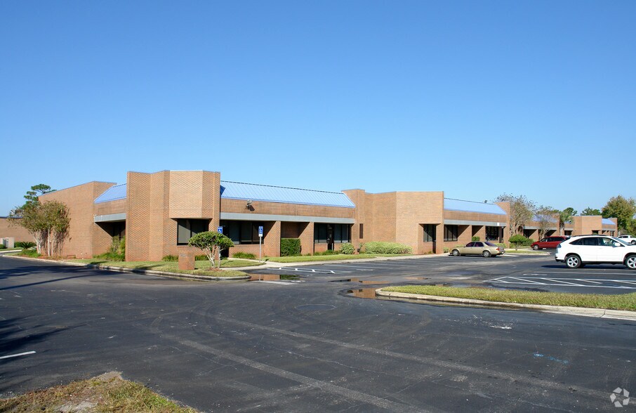 Primary Photo Of 931 S Semoran Blvd, Winter Park Loft Creative Space For Lease