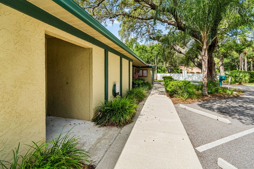 More Photos Of 4001 Skipper Rd, Tampa Schools For Sale