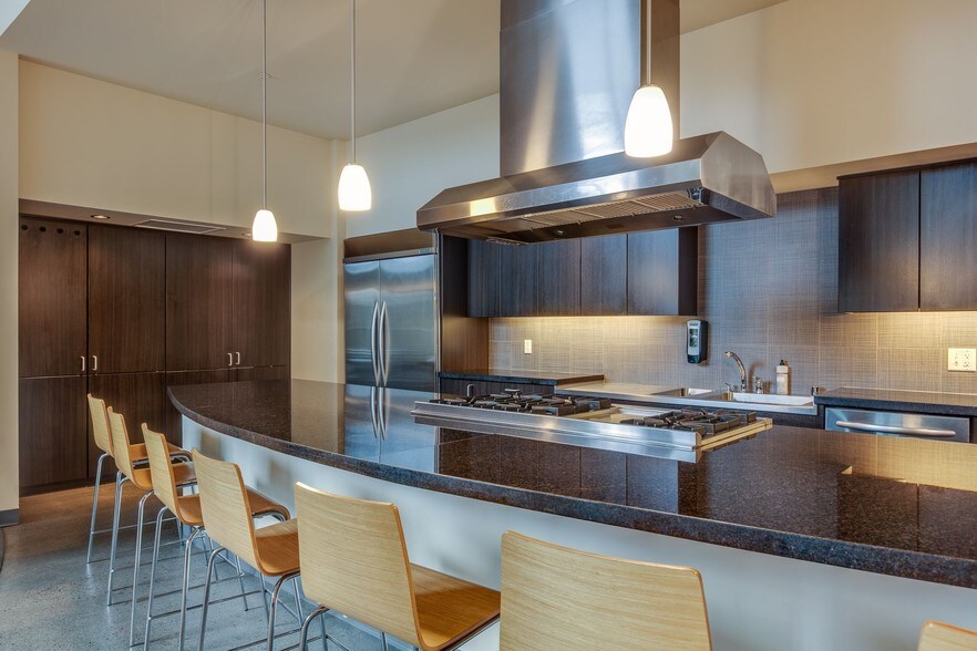 More Photos Of 2230 NW 57th St, Seattle Apartments For Lease