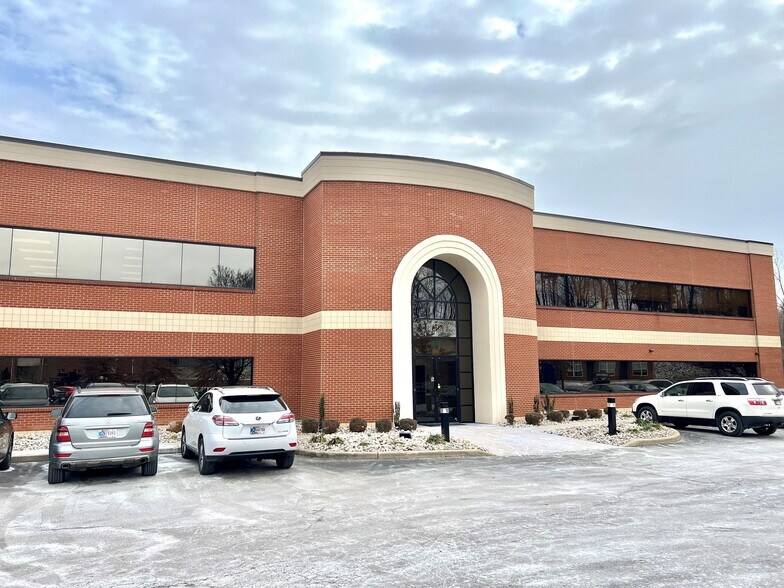 Primary Photo Of 825 Northgate Blvd, New Albany Office For Sale