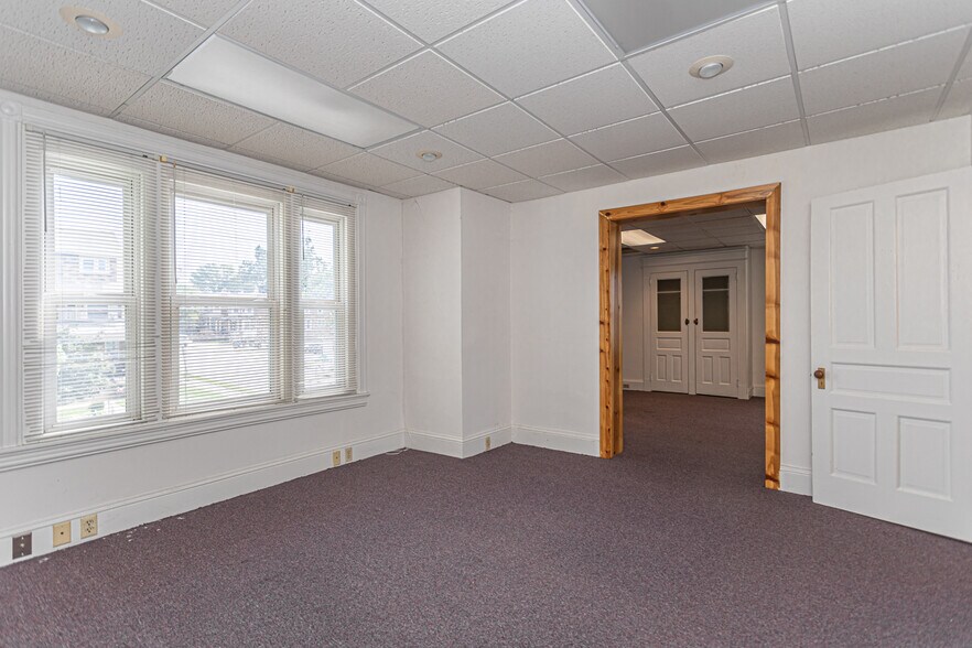 More Photos Of 100-102 W Fornance St, Norristown Medical For Sale