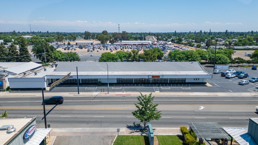 More Photos Of 727 Clovis Ave, Clovis Freestanding For Sale