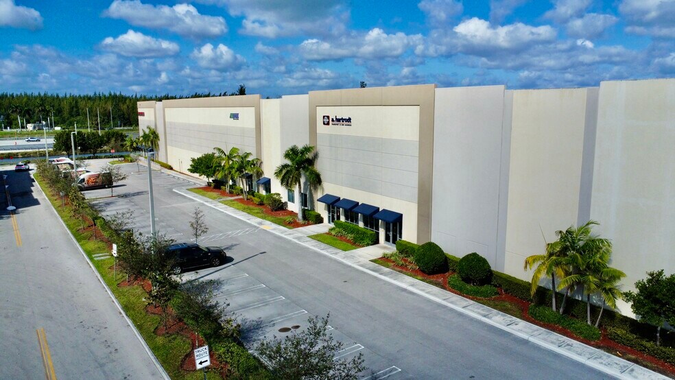 More Photos Of 11411 NW 107 St, Miami Warehouse For Lease