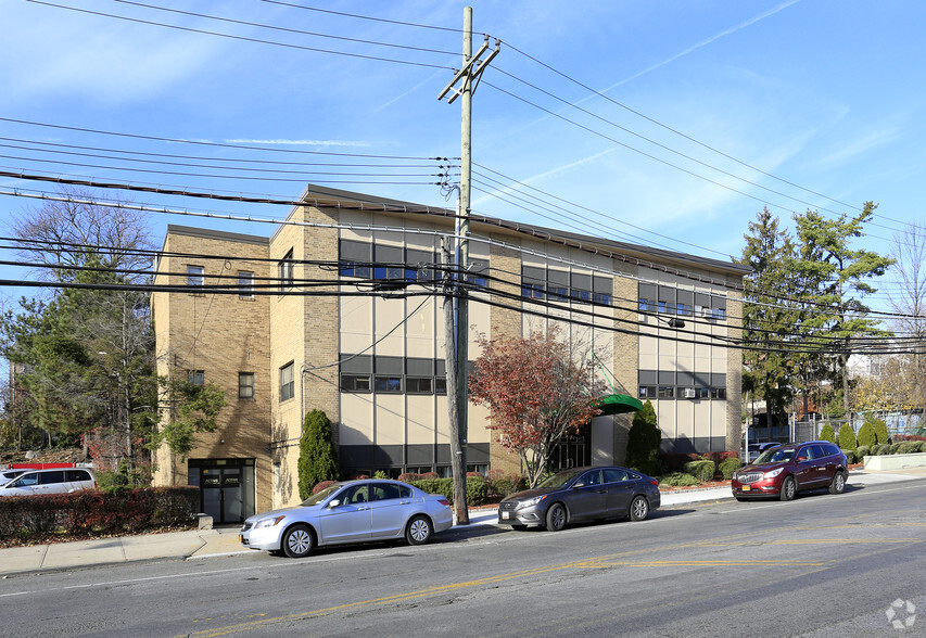 Primary Photo Of 444 S Fulton Ave, Mount Vernon Office For Lease