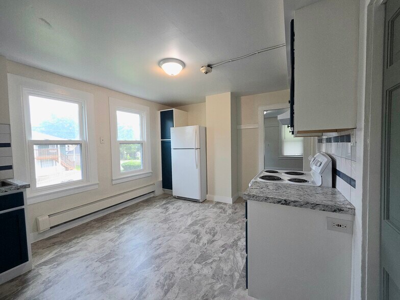 More Photos Of 8 Highview Ave, Hope Valley Apartments For Sale
