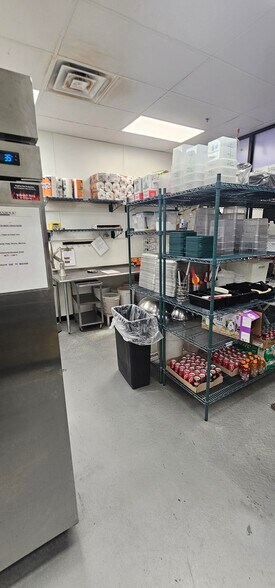 More Photos Of 7370-7392 S Olympia Ave, Tulsa General Retail For Lease