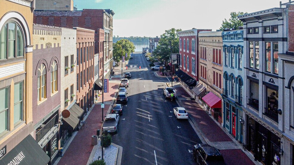 More Photos Of 212 Broadway St, Paducah Apartments For Sale