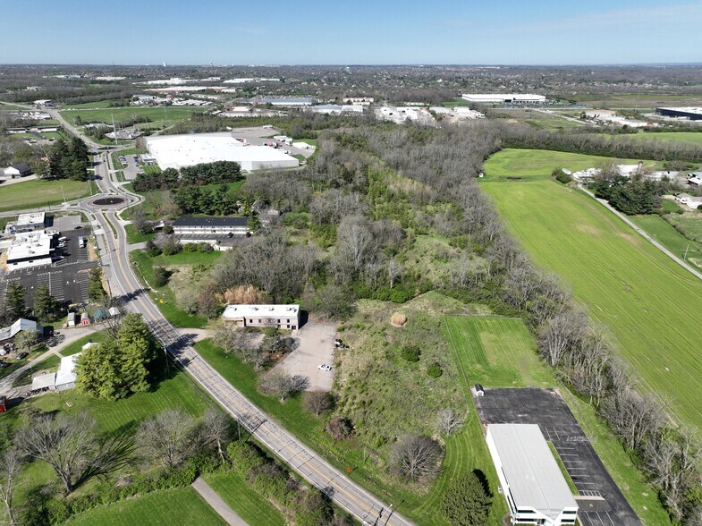More Photos Of 3989 S US 42, Lebanon Office For Lease