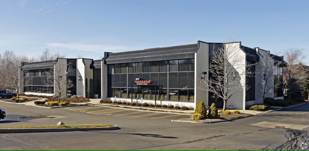 Primary Photo Of 24600 Detroit Rd, Westlake Medical For Sale