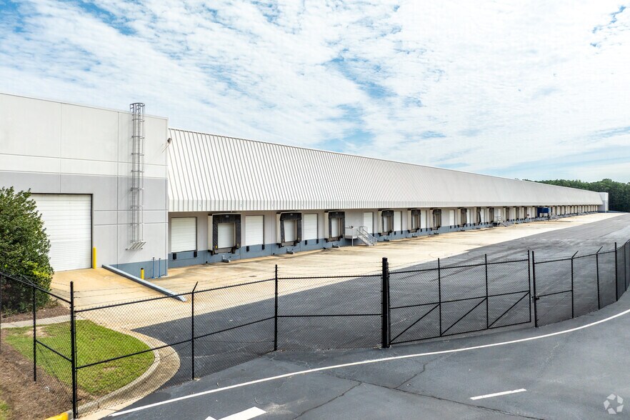 More Photos Of 4787 Stalwart Dr, Fairburn Warehouse For Lease