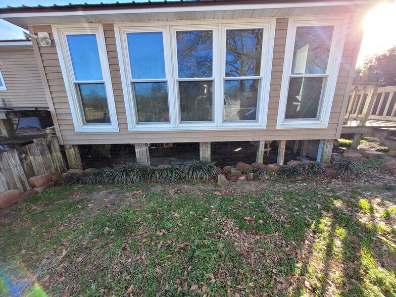 More Photos Of 215 Harding Rd, Chocowinity Office For Sale