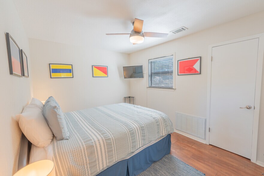 More Photos Of 108 E Barker Creek Dr, Scroggins Specialty For Sale
