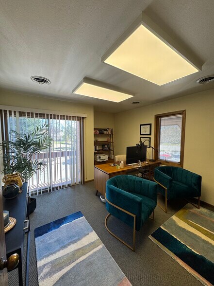 More Photos Of 1136 E Stuart St, Fort Collins Office For Sale