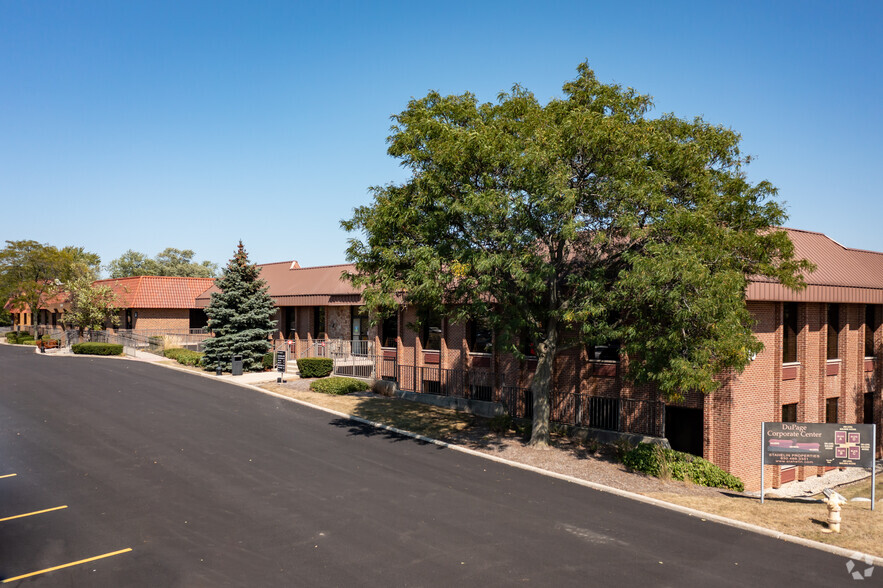 More Photos Of 1919 S Highland Ave, Lombard Unknown For Lease