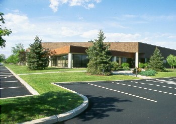 Primary Photo Of 1560 Valley Center Pky, Bethlehem Light Manufacturing For Sale