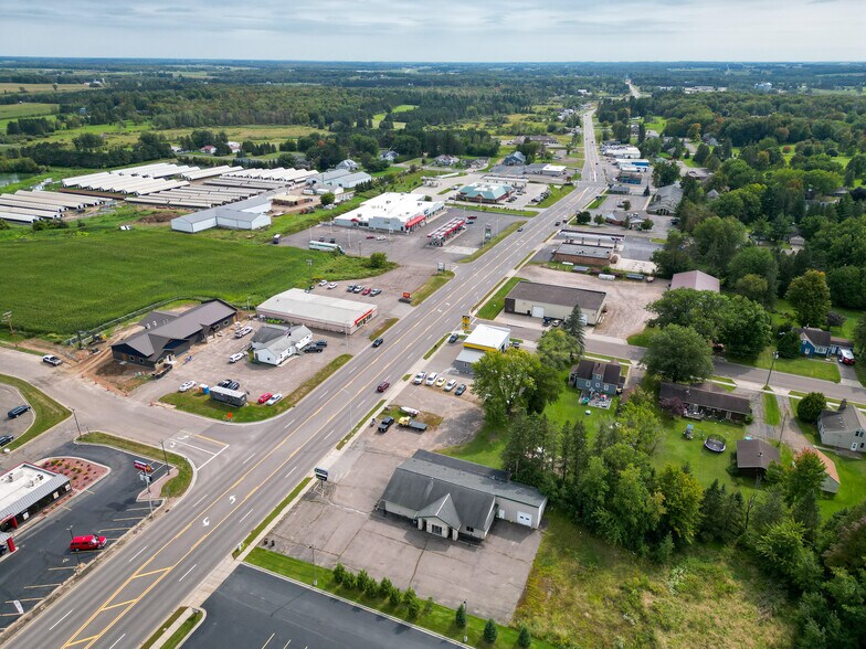 More Photos Of 233 S 8th St, Medford Office For Sale