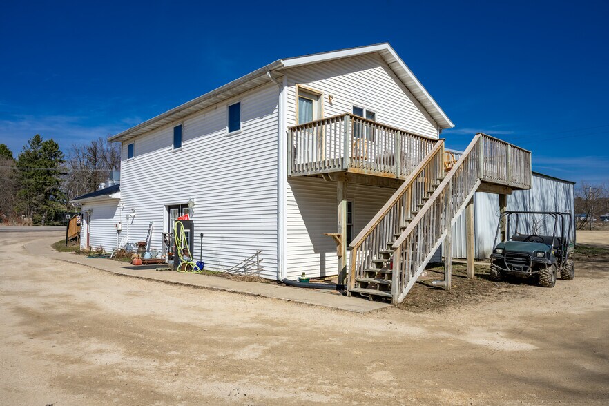 More Photos Of 26225 State Highway 71, Wilton Specialty For Sale
