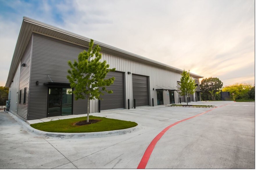 More Photos Of 7601 S Congress Ave, Austin General Retail For Lease