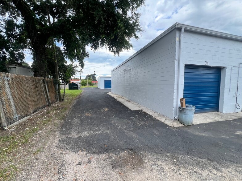 More Photos Of 2297 Lake Ave SE, Largo Warehouse For Sale