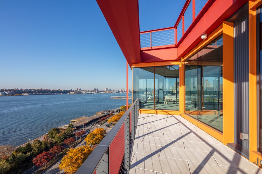 More Photos Of 271 11th Ave, New York Office For Lease