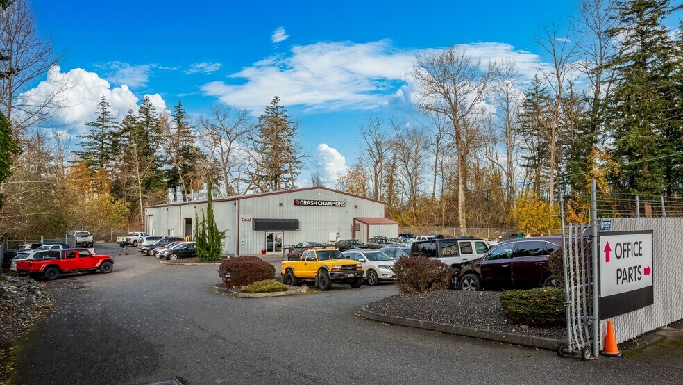 More Photos Of 4084-4092 Pacific Hwy, Bellingham Auto Repair For Sale