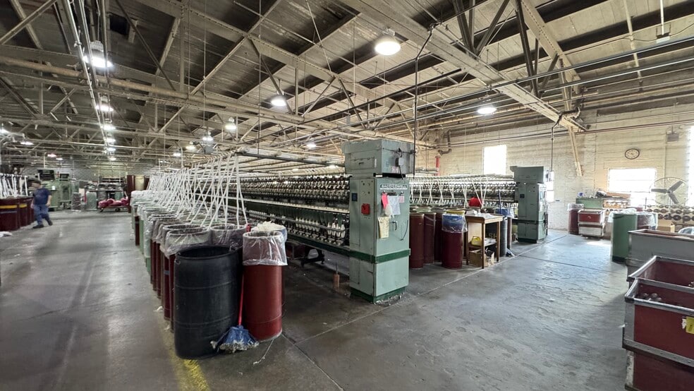 More Photos Of 240 S Main St, Nazareth Flex For Lease