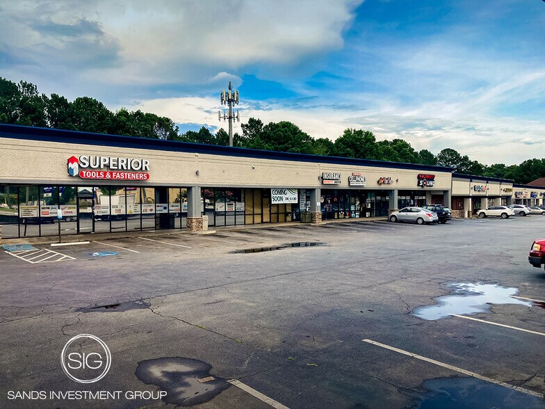Primary Photo Of 1210 Rockbridge Rd, Norcross General Retail For Sale