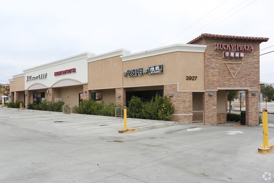 More Photos Of 3917-3927 Walnut Grove Ave, Rosemead Storefront Retail Office For Lease