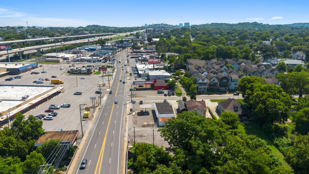 More Photos Of 5409 Charlotte Pike, Nashville Auto Dealership For Lease