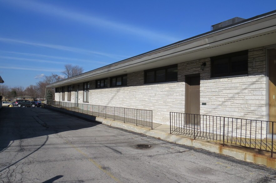 More Photos Of 513 Ridge Rd, Munster Medical For Lease