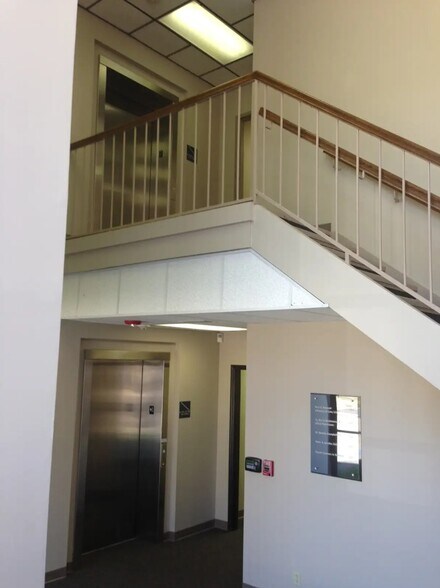 More Photos Of 4336 North Blvd, Baton Rouge Office For Lease