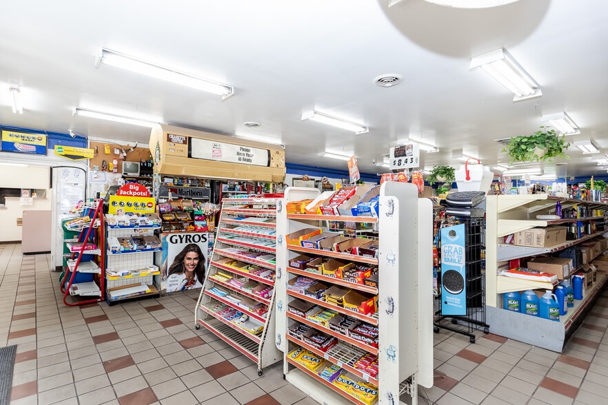 More Photos Of 1401 S Whitford Rd, West Chester Storefront Retail Residential For Sale