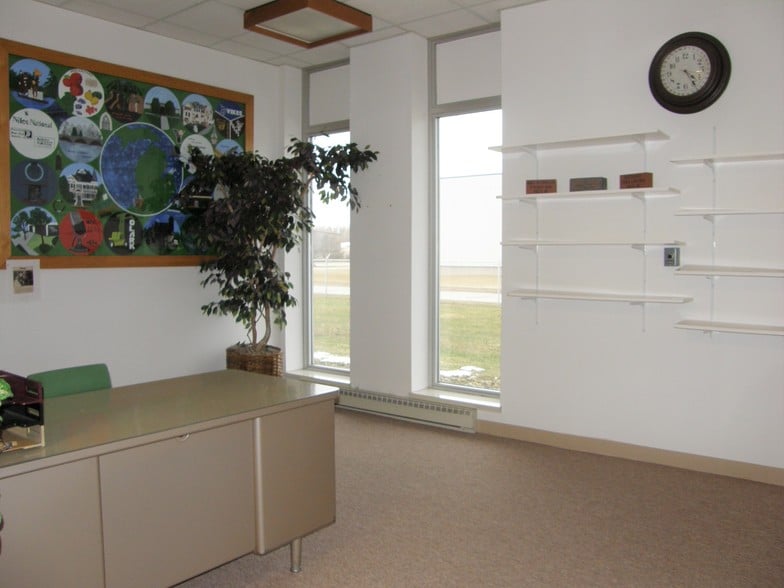 More Photos Of 2112 Industrial Dr, Niles Manufacturing For Sale