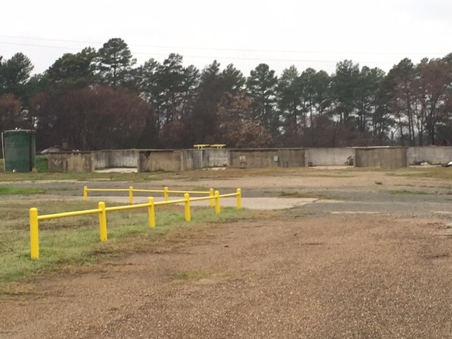 More Photos Of 220 Progress Blvd, Longview Warehouse For Sale