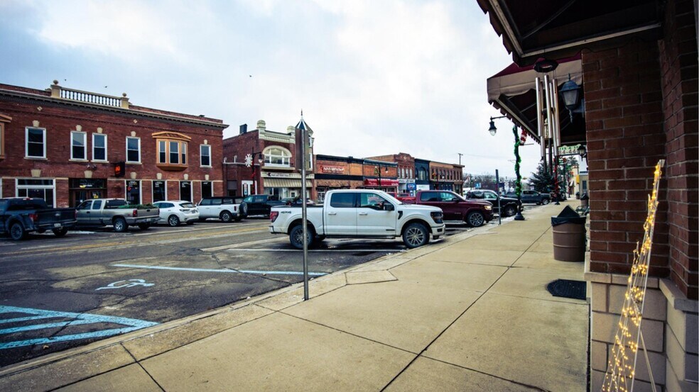 More Photos Of 23081-23089 E Main St, Armada Unknown For Lease