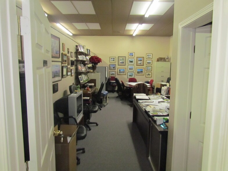 More Photos Of 419-421 SW C Ave, Lawton General Retail For Lease