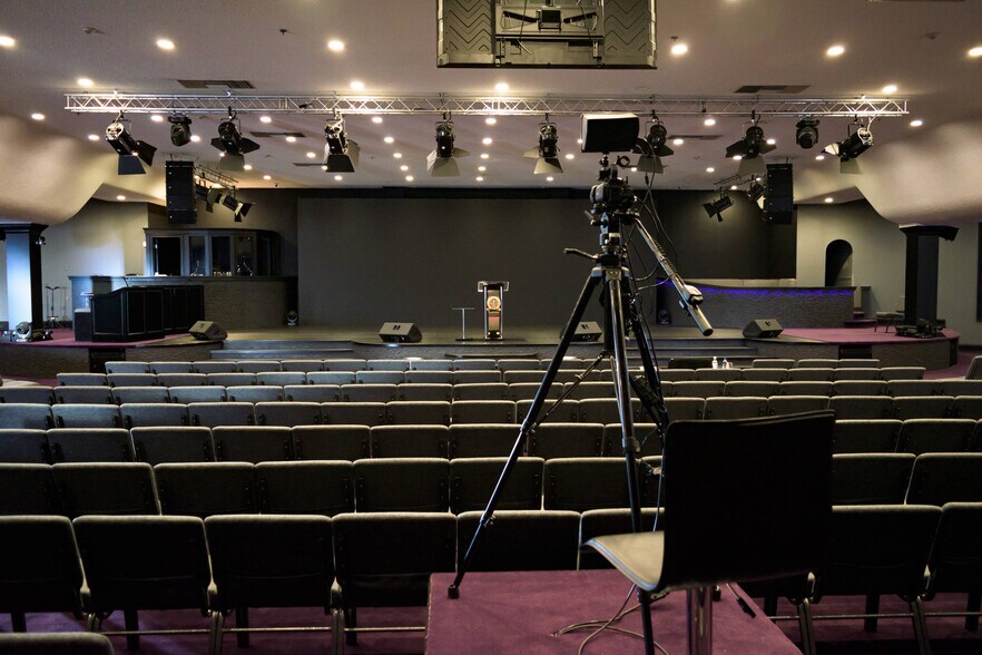 More Photos Of 341 Long Island Ave, Holtsville Religious Facility For Lease