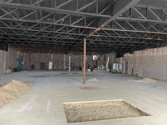 More Photos Of 125 Ferry Rd SE, Fort Walton Beach General Retail For Lease